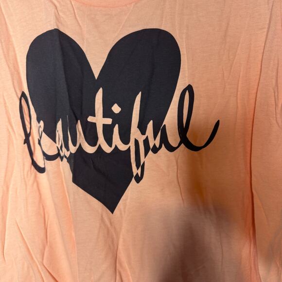 Torrid Short Sleeve V-Neck T-Shirt Coral Beautiful Heart Logo 1X - Picture 3 of 3